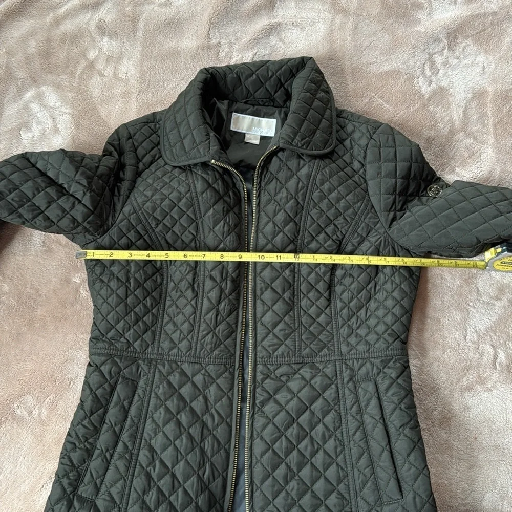 MICHAEL KORS QUILTED PUFFER JACKET Green WITH GOLD DETAILS SIZE S